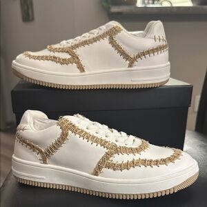 Cape Robbin Marja White 
Stylish White and Tan Women's Sneakers❣️BRAND NEW❣️